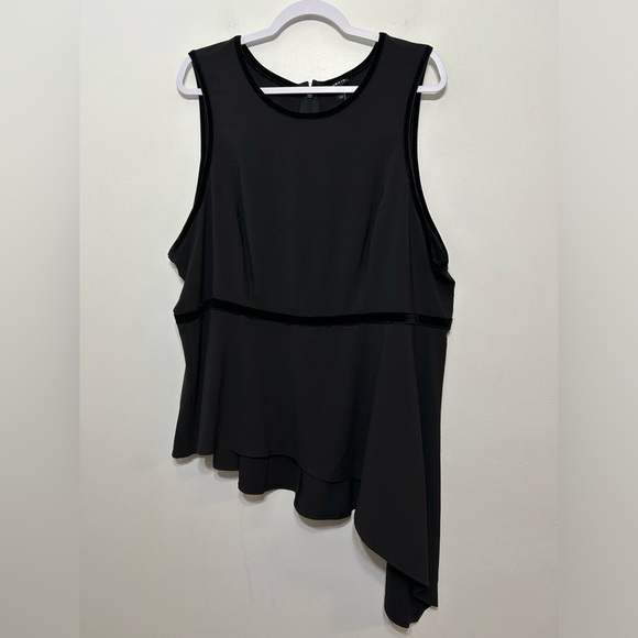 New! Torrid Velvet and Crepe Trim Asymmetrical Peplum Blouse Size 4X - Picture 4 of 9